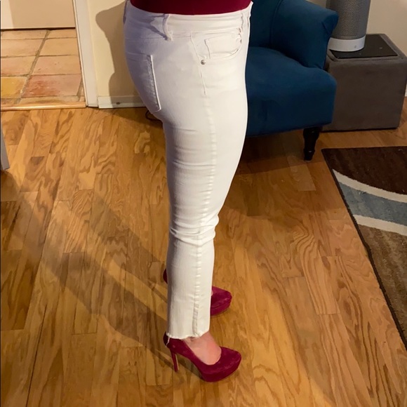 LOFT Denim - Loft modern straight jeans in white size 4 / 27